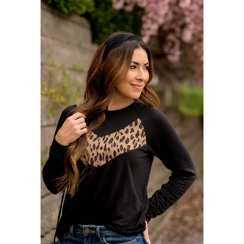 Leopard V-Blocked Long Sleeve Tee