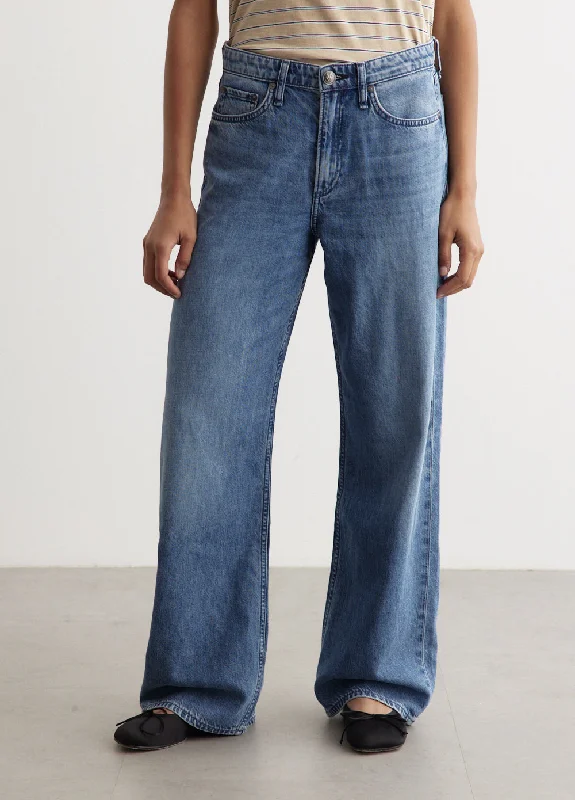 Featherweight Logan Jeans